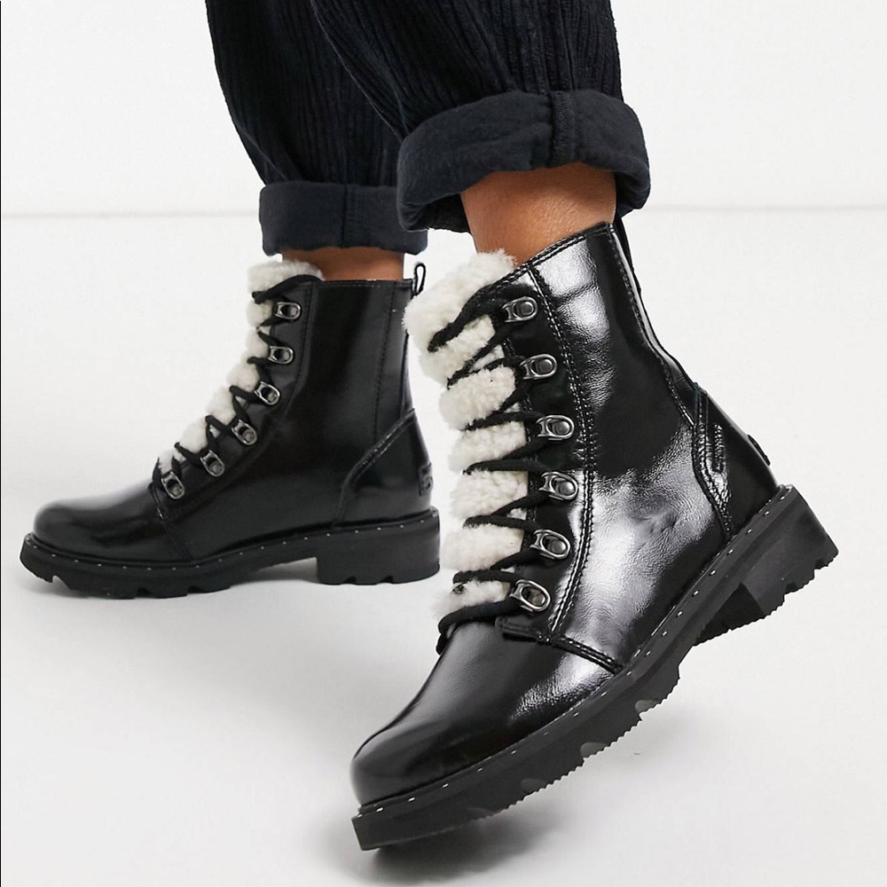 NWT Sorel Lennox Lace Combat Boots - Size 7